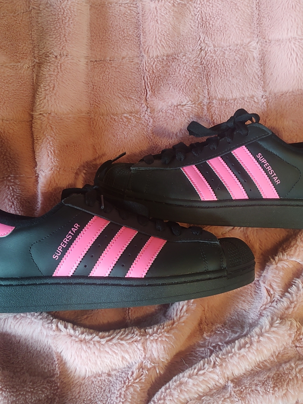 adidas Black Sneakers with Pink Three Stripes - Women’s Superstar size 7